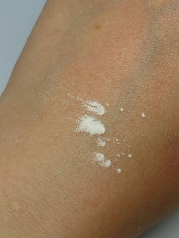 CICA ノーセバム マイルドパウダー/VT/ルースパウダーを使ったクチコミ（3枚目）