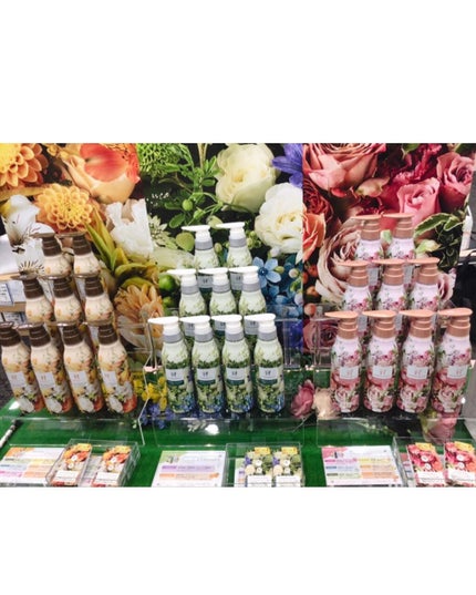 ハーバニエンス シャンプー・コンディショナー(グリーンローズ)/HERBANIENCE/市販シャンプーを使ったクチコミ(4枚目)