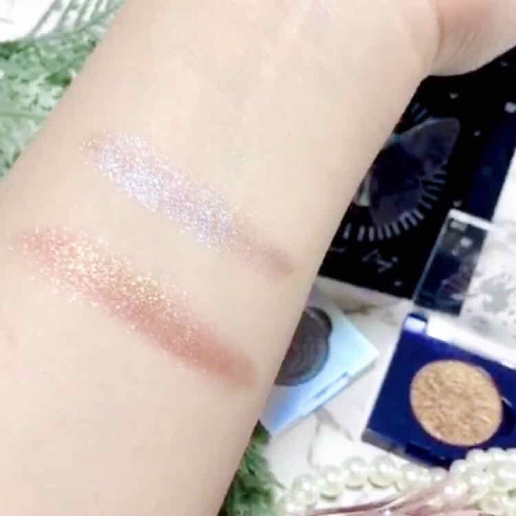 白夜と極夜シリーズシングルアイシャドウ/FlowerKnows/単色アイシャドウを使ったクチコミ（2枚目）