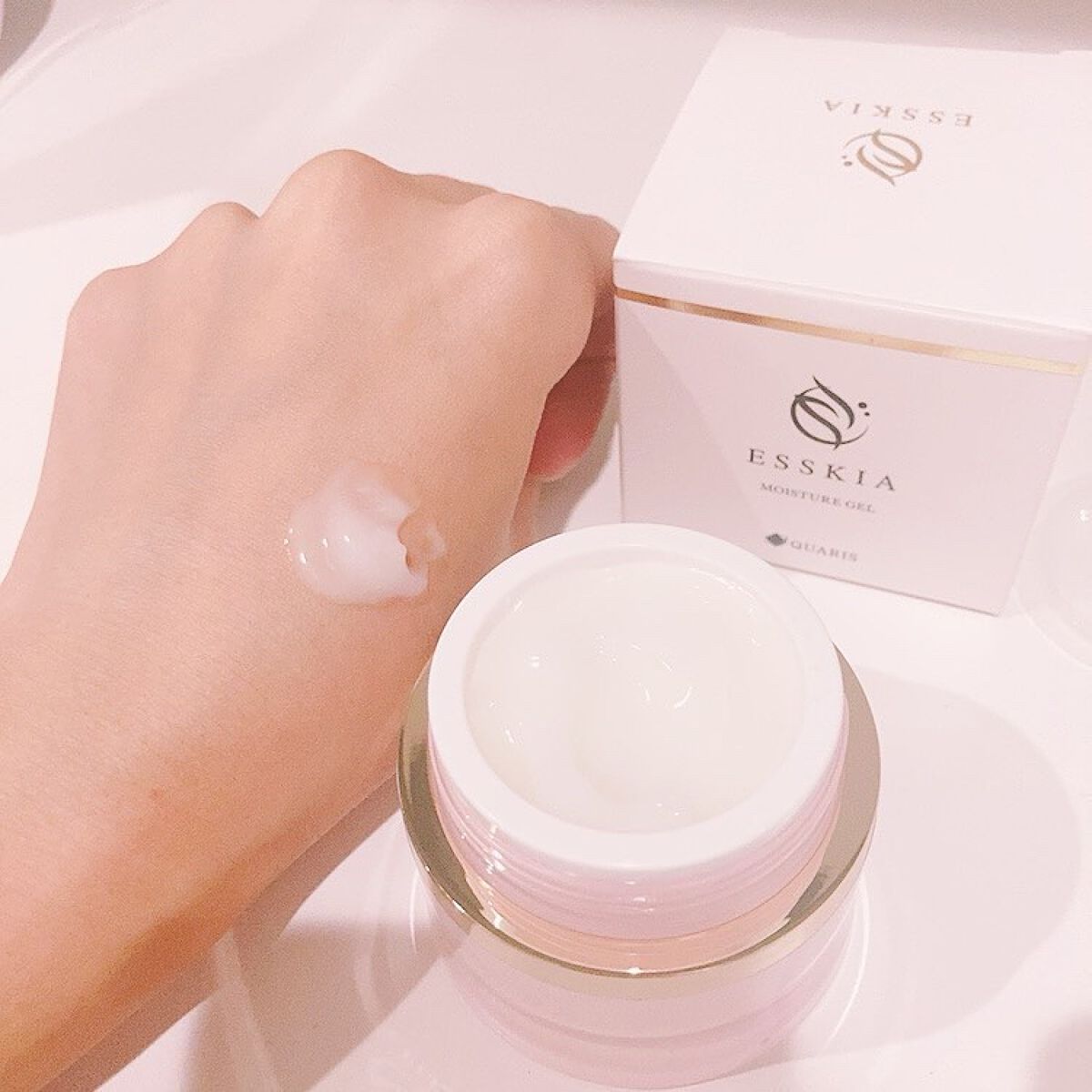 セルディアモイスチャーゲル/ESSKIA/美容液を使ったクチコミ(3枚目)