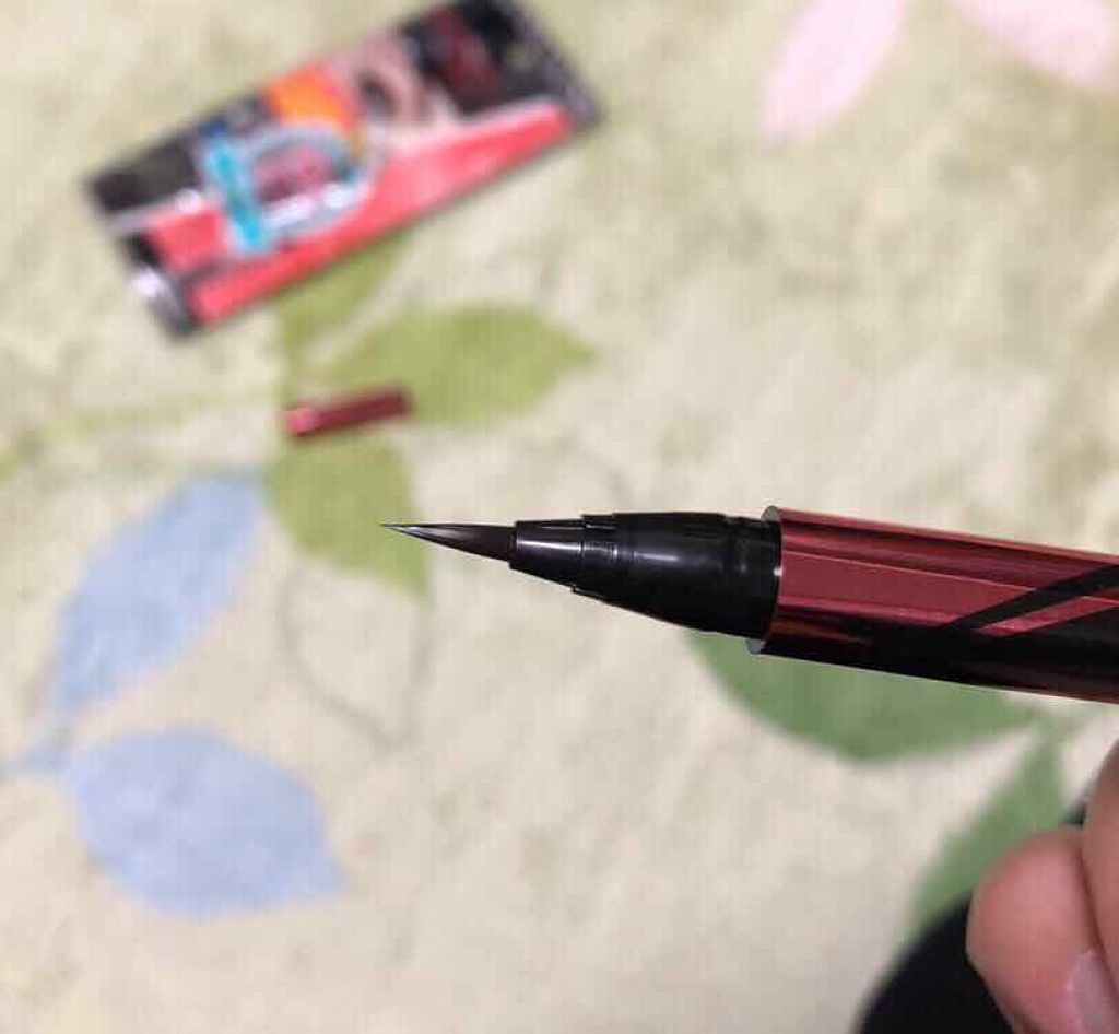 ハイパーシャープ ライナー R/MAYBELLINE NEW YORK/リキッドアイライナーを使ったクチコミ(2枚目)
