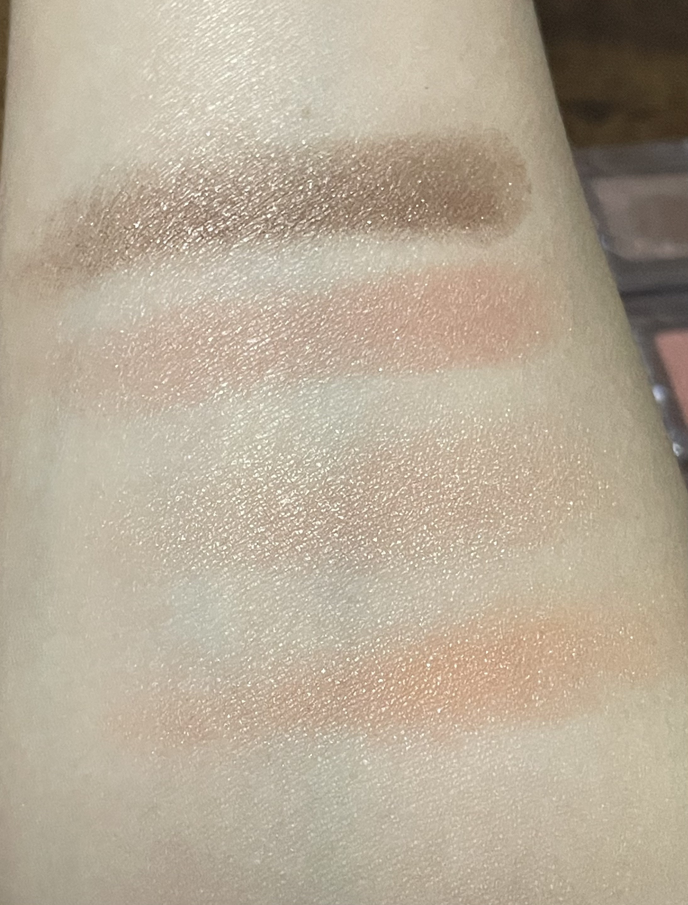 シャドーカスタマイズ BR703 コナ/MAJOLICA MAJORCA/単色アイシャドウを使ったクチコミ（3枚目）