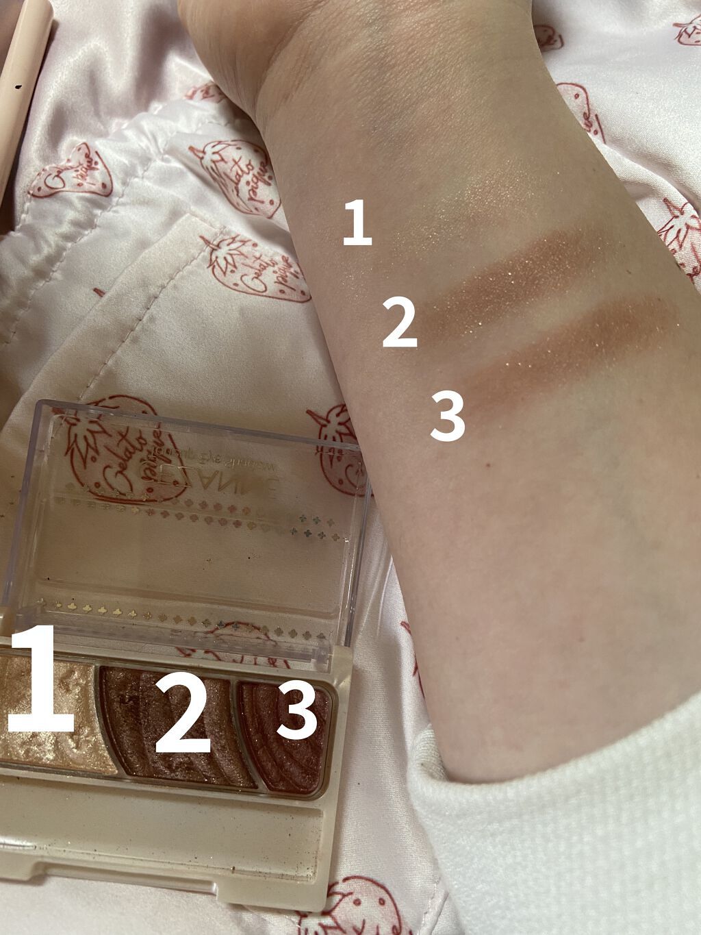 トーンアップアイシャドウ/CEZANNE/アイシャドウパレットを使ったクチコミ（3枚目）