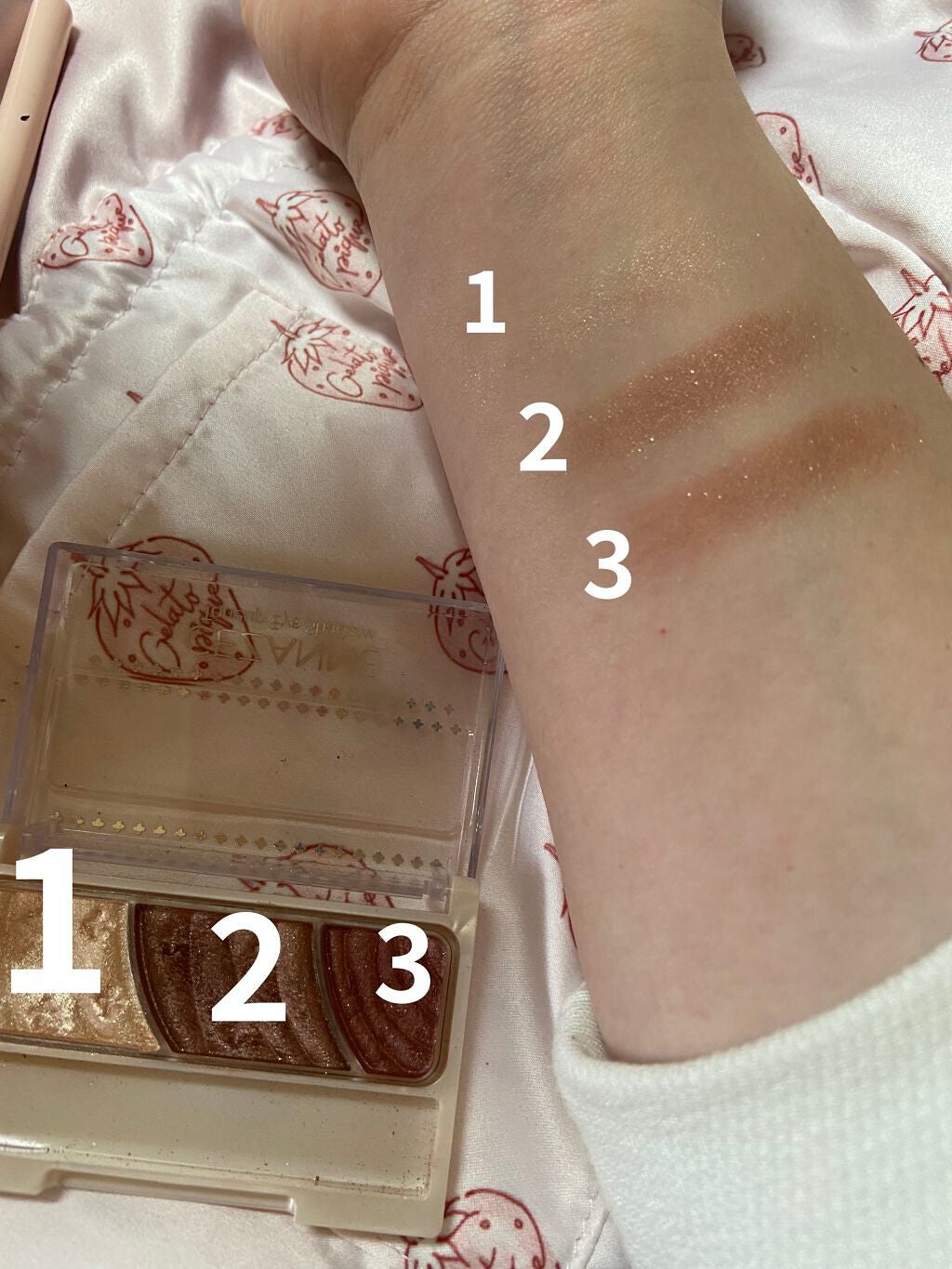 トーンアップアイシャドウ/CEZANNE/アイシャドウパレットを使ったクチコミ(3枚目)