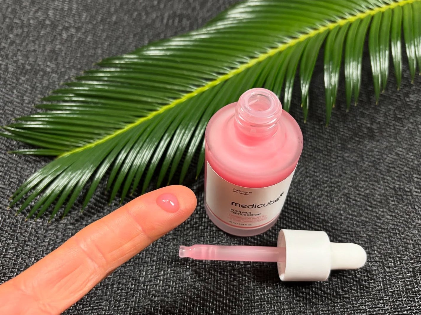 PDRNピンクアンプル PDRN 10,000ppm配合/MEDICUBE/美容液を使ったクチコミ(2枚目)