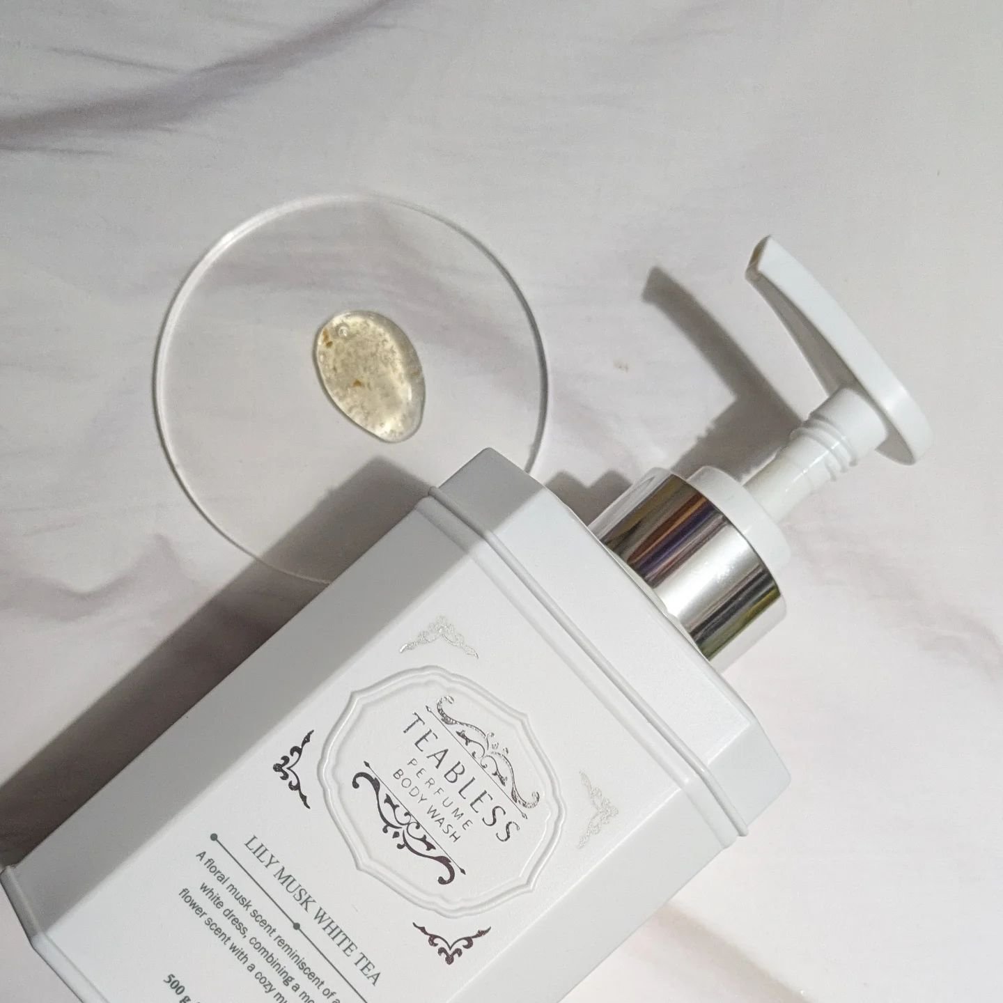 パフュームボディローション リリィムスクホワイトティー/TEABLESS/ボディローションを使ったクチコミ（2枚目）