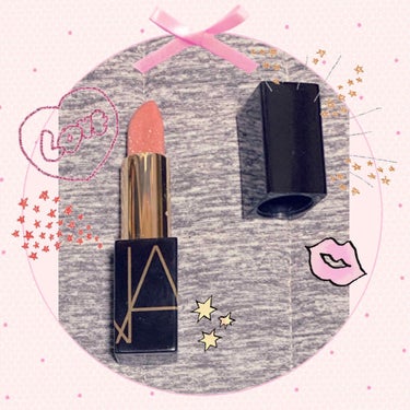 【 NARS    ディスコダストリップスティック　5009 bianca  ¥3900】

※ 3枚目着画あります　疲れてます
ベージュのベースにきらめきが綺麗です。（ディスコダストの中では）思ったよ