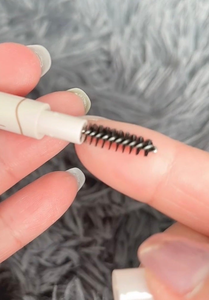 カラーエディットスリムブロウ/excel/アイブロウペンシルを使ったクチコミ(3枚目)