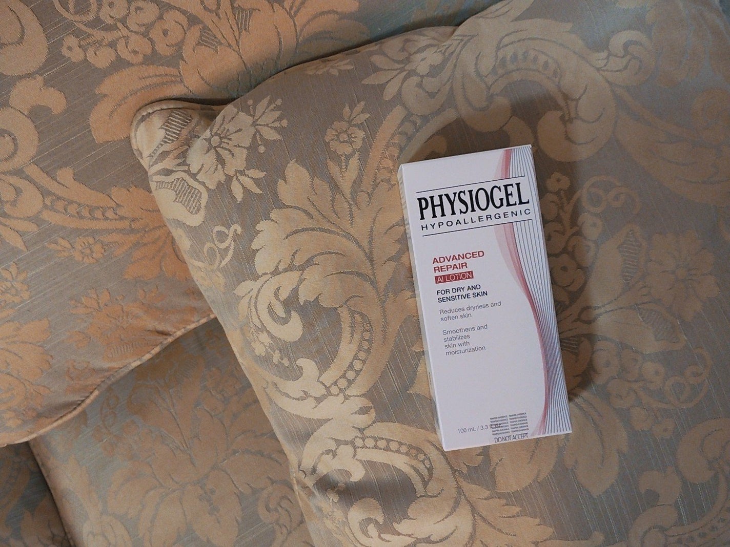 mcgroupakiko on LIPS 「肌バリアが崩れると肌は外部刺激にさらされ肌荒れを起こしがちです..」(5枚目)