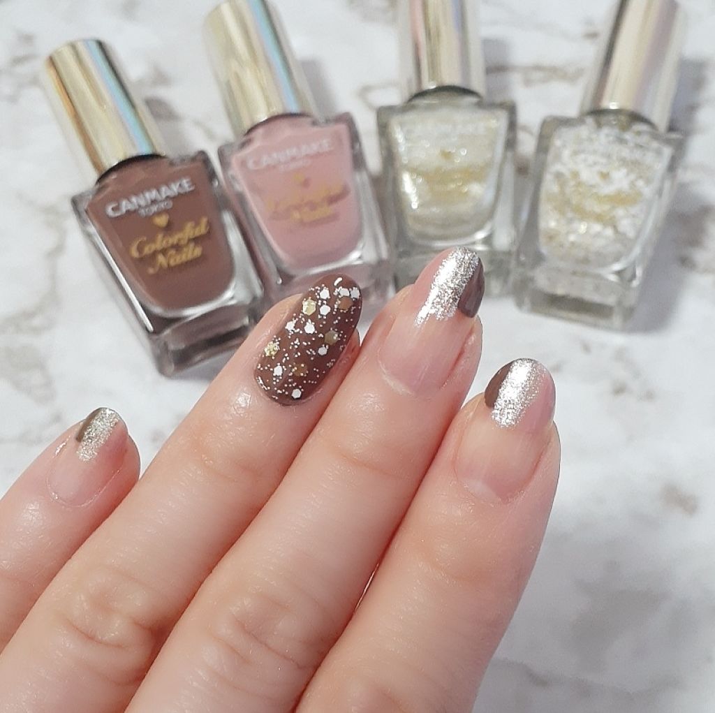 カラフルネイルズ/キャンメイク/マニキュアを使ったクチコミ(2枚目)