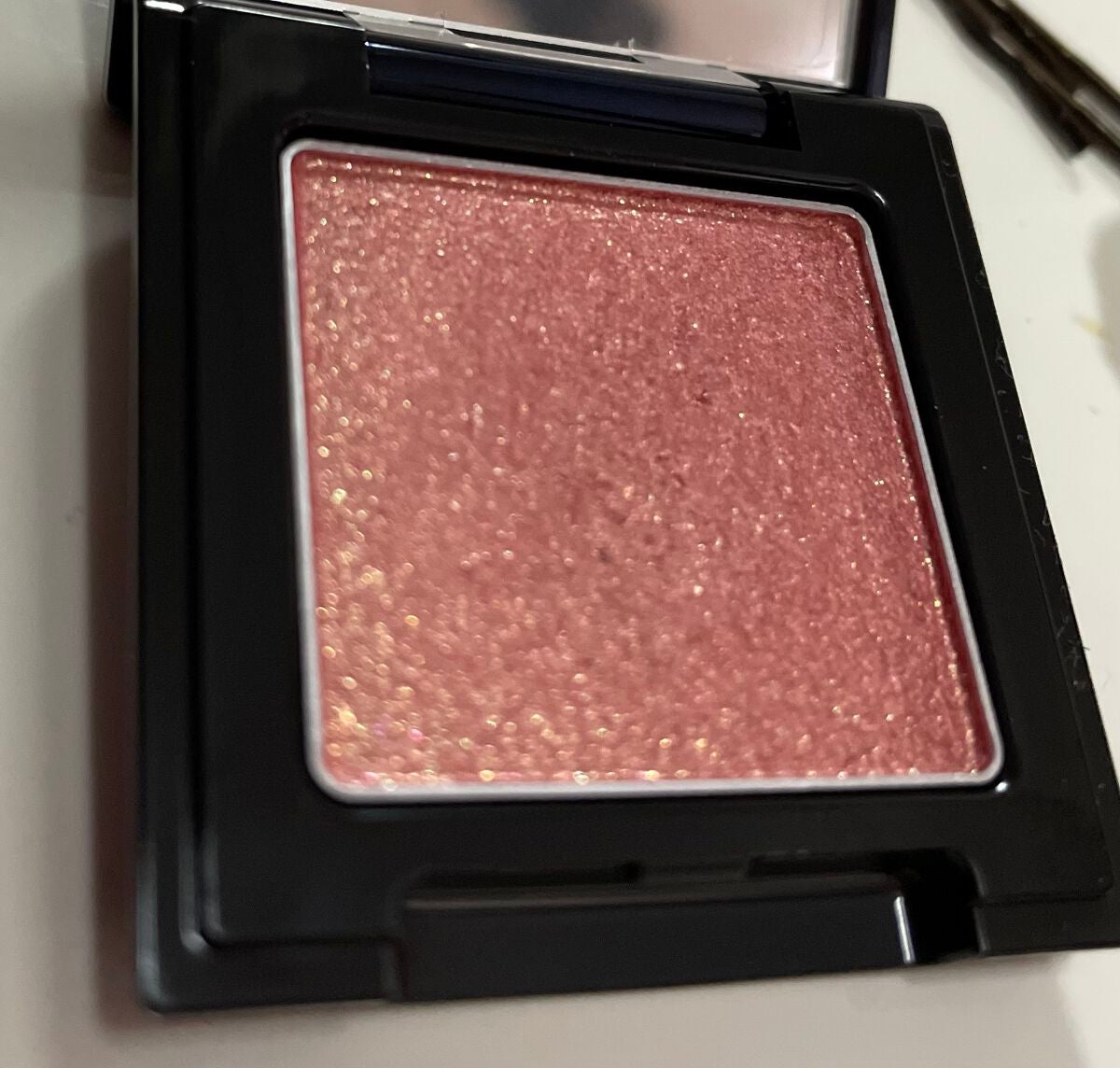 ラズル アイカラー/エレガンス ラズル /単色アイシャドウを使ったクチコミ(4枚目)