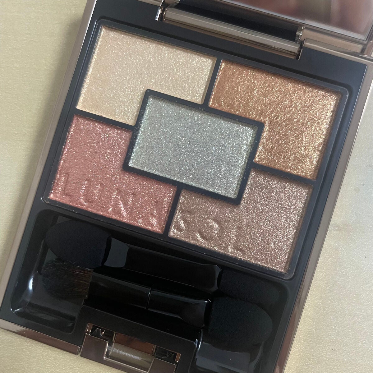 ジェミネイトアイズ N/LUNASOL/アイシャドウパレットを使ったクチコミ(3枚目)