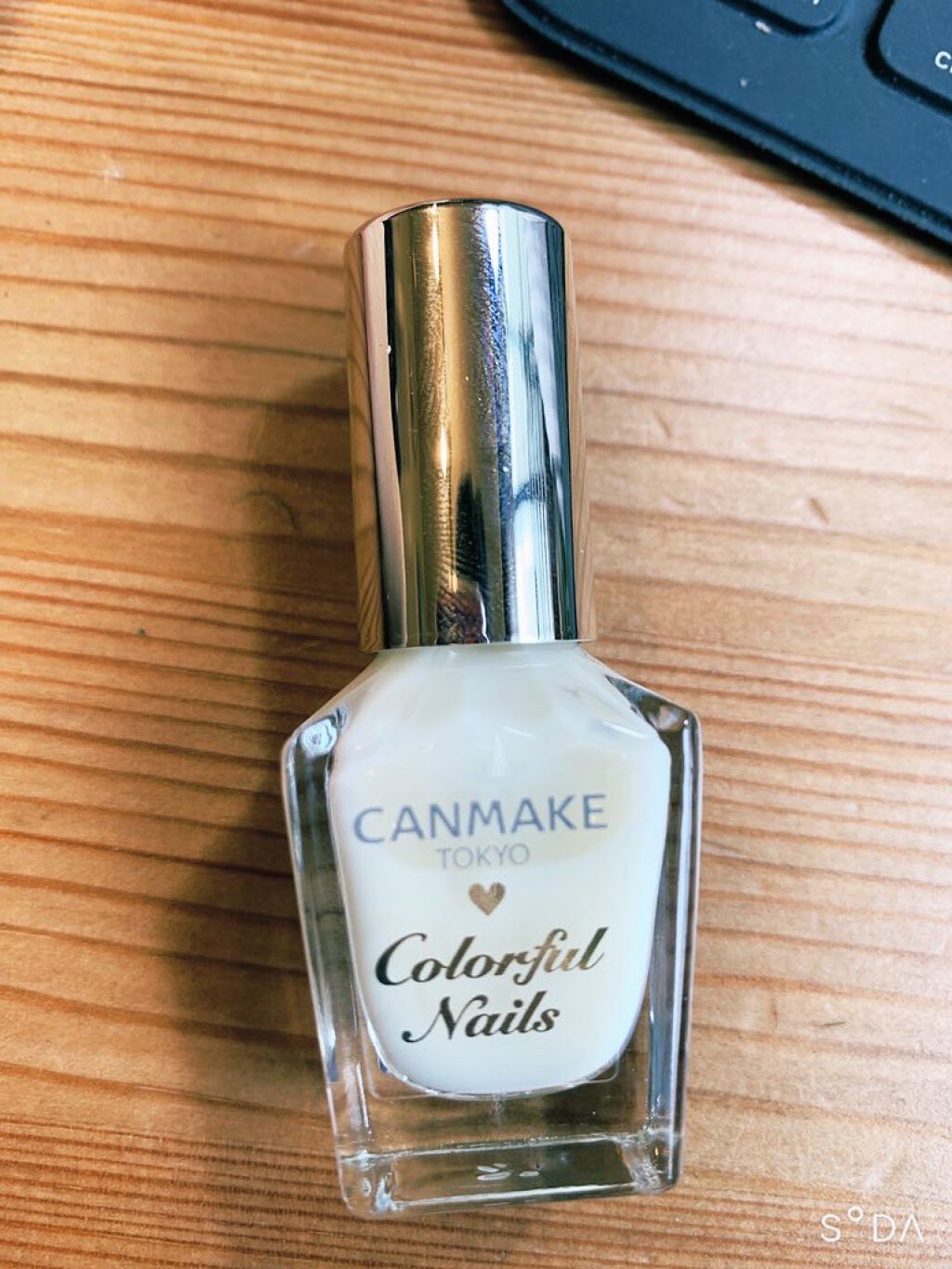 彗 on LIPS 「CANMAKEのネイル結構うっすらだけど1度塗ればツルツル見え..」(1枚目)