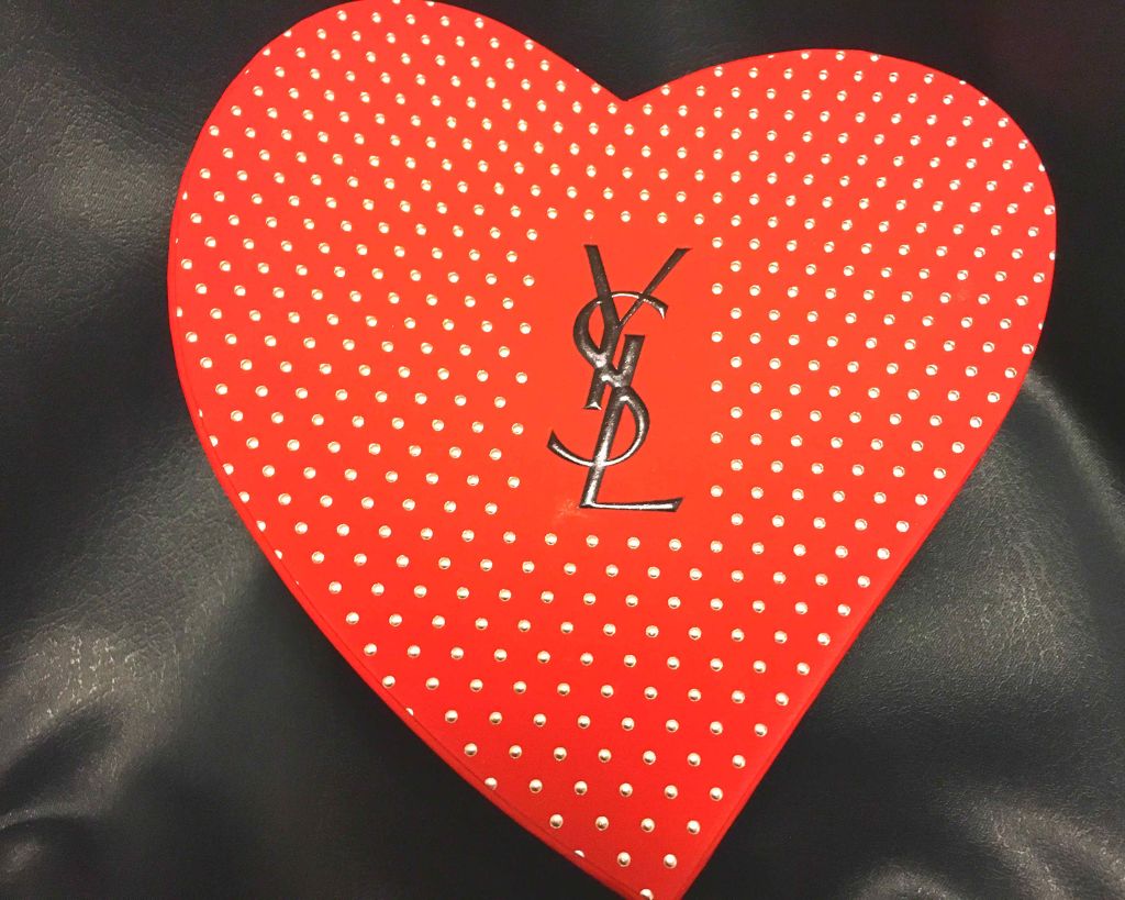 ラディアント タッチ ブラープライマー/YVES SAINT LAURENT BEAUTE/化粧下地を使ったクチコミ（1枚目）