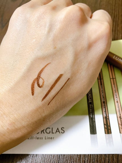 スキルレスライナー/LUMIURGLAS/リキッドアイライナーを使ったクチコミ(4枚目)