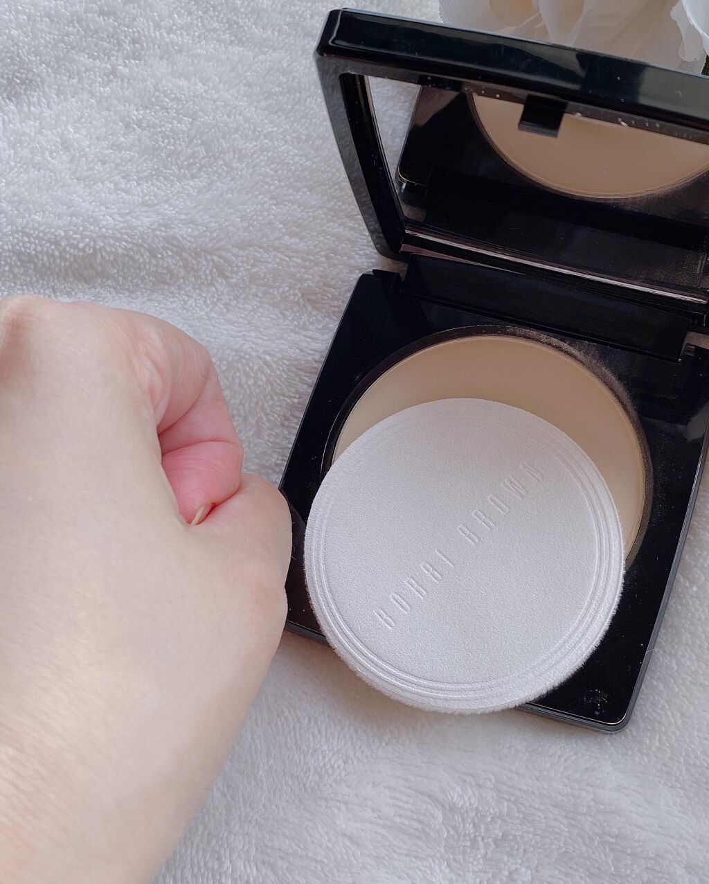 れいか on LIPS 「BobbiBrownシアーフィニッシュプレストパウダー肌の上に..」(4枚目)