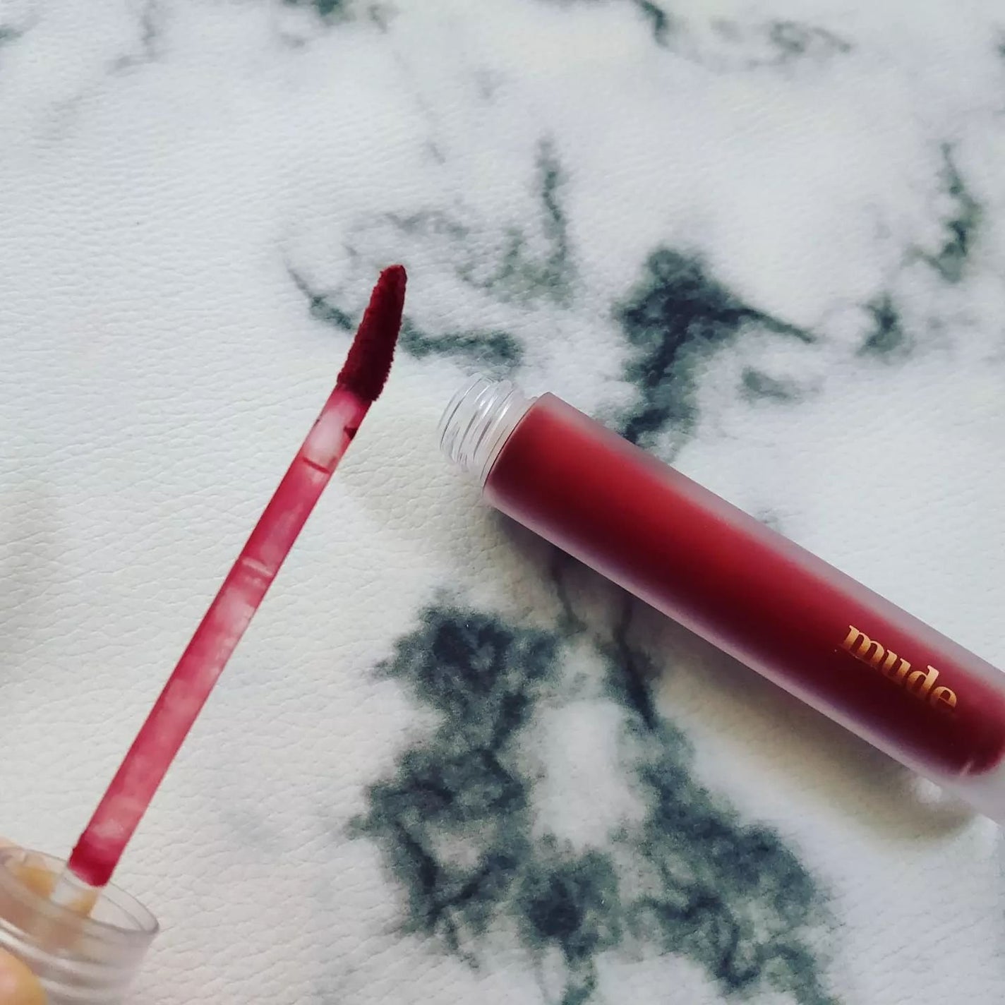 ソフトブラーティント/mude/リップティントを使ったクチコミ(2枚目)