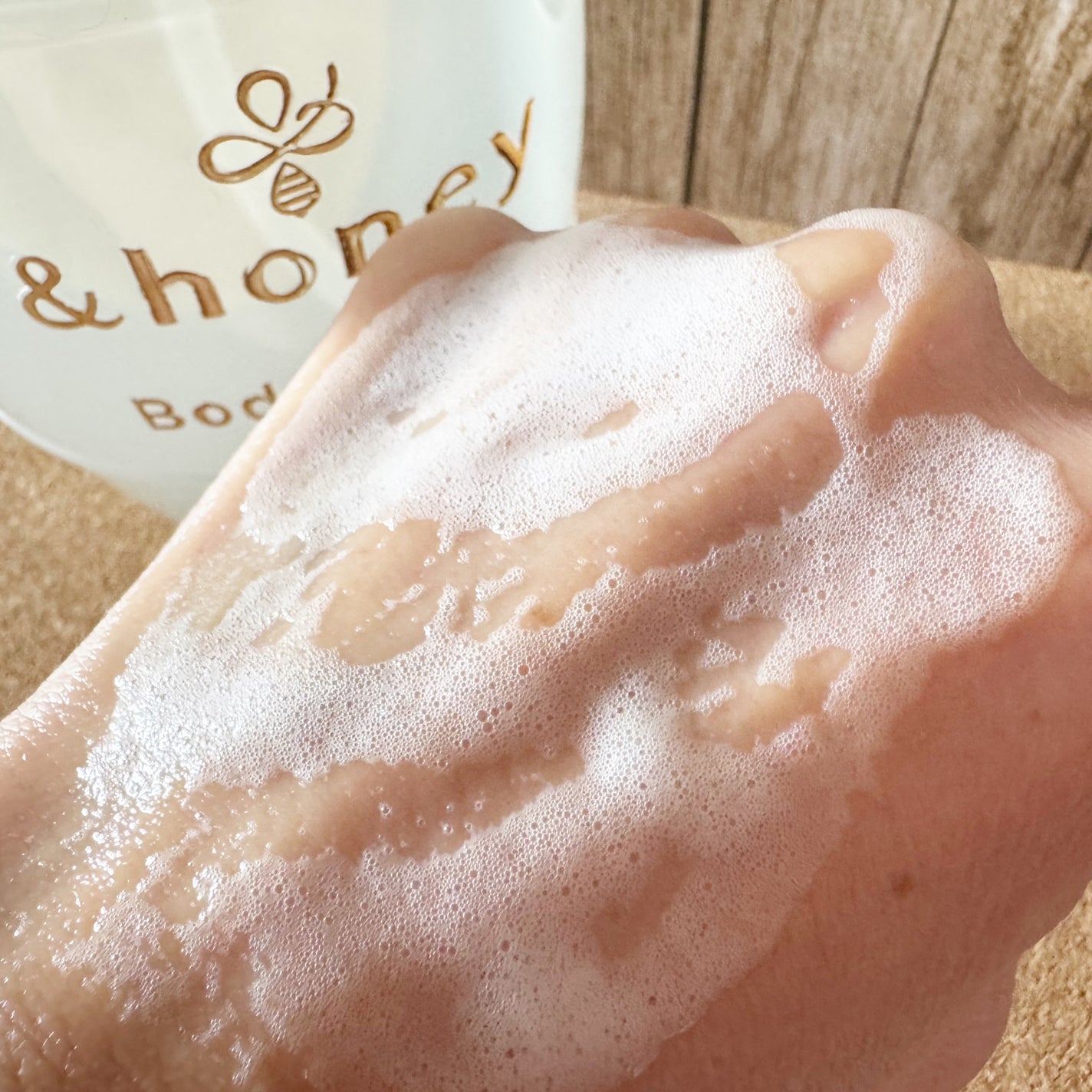 メロウエアリー 泡ボディウォッシュ/&honey/ボディソープを使ったクチコミ(5枚目)