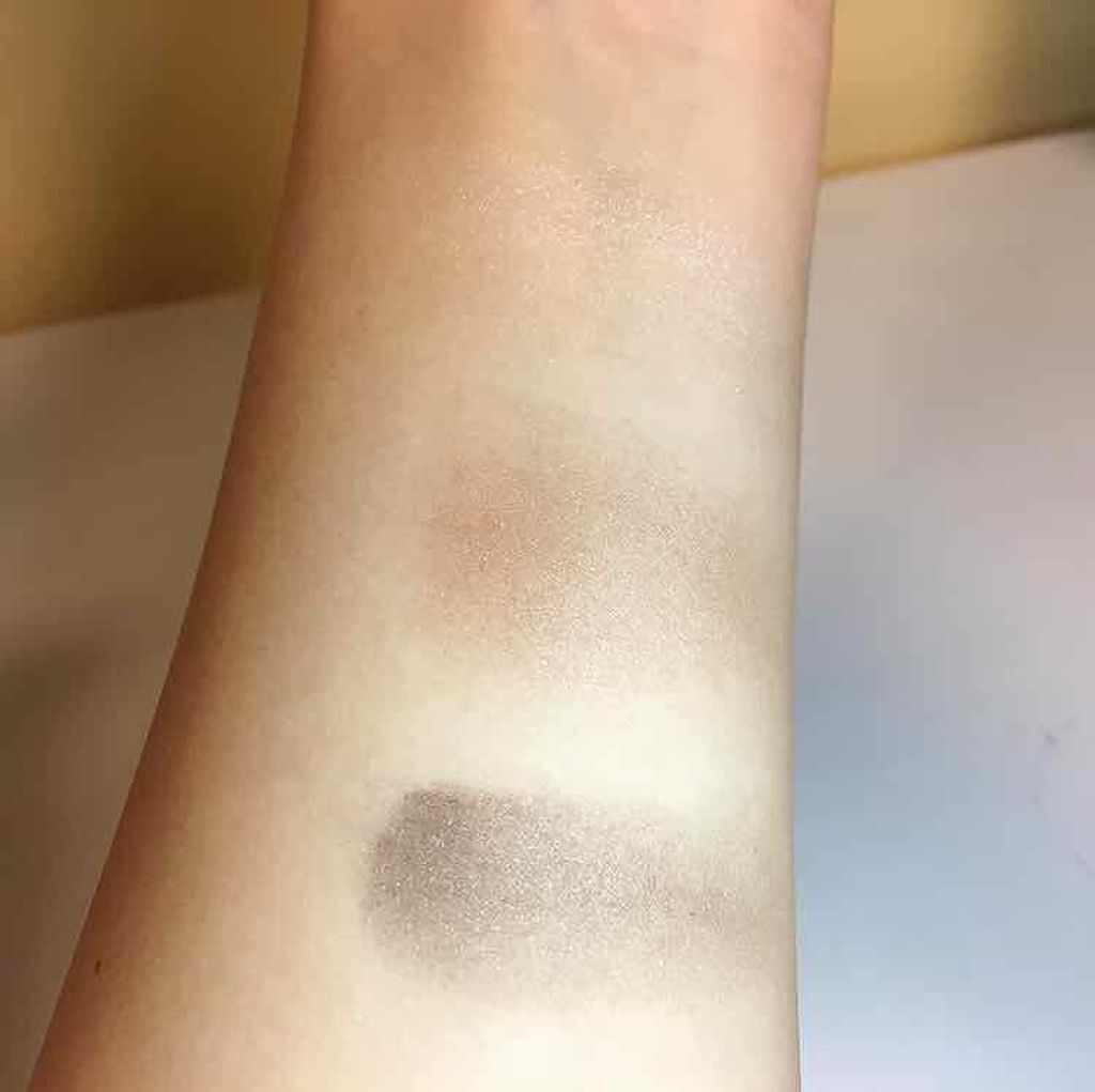 トーンアップアイシャドウ/CEZANNE/アイシャドウパレットを使ったクチコミ(3枚目)