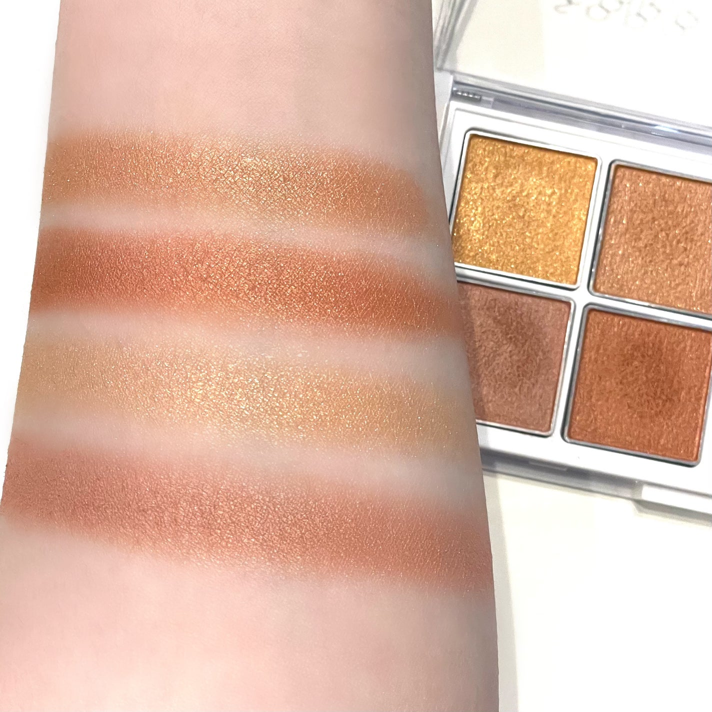 マルチグリッターカラー/ENBAN TOKYO/単色アイシャドウを使ったクチコミ(5枚目)