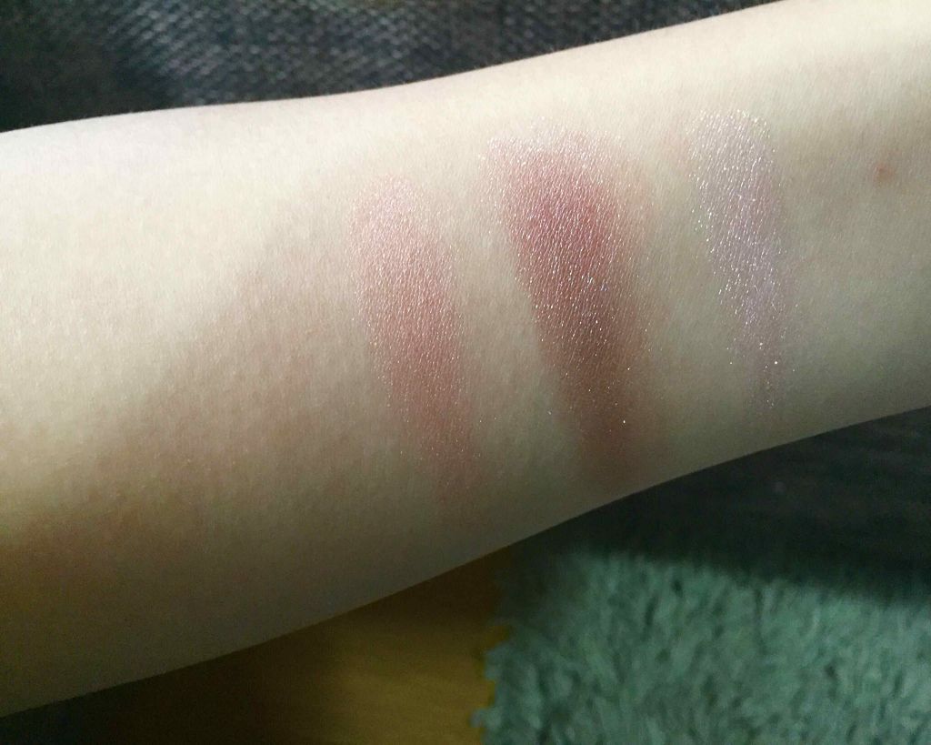 インジーニアス パウダーアイズ N/RMK/単色アイシャドウを使ったクチコミ(3枚目)