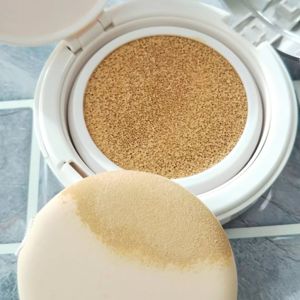 リンクルホワイトクッションファンデーション/コラリッチ/クッションファンデーションを使ったクチコミ(4枚目)