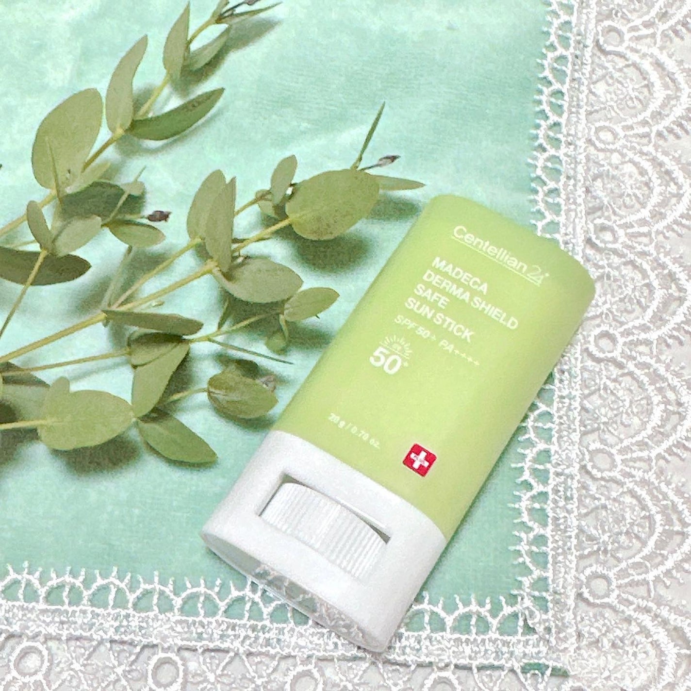 マデカダーマシールド セーフサンスティック(SPF50+ PA++++)/センテリアン24/日焼け止めスティックを使ったクチコミ(1枚目)