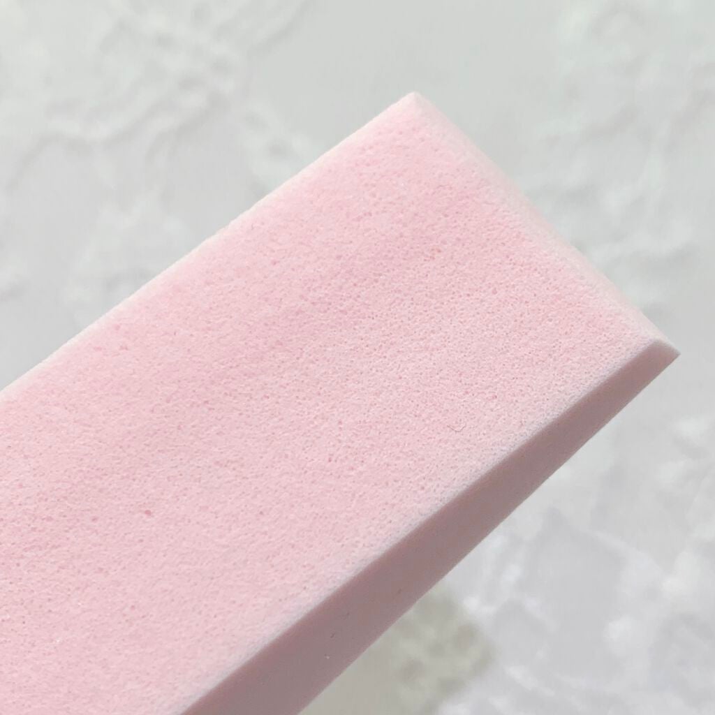 メイクアップスポンジ(バリューパック ウェッジ型 30個)/DAISO/パフ・スポンジを使ったクチコミ(5枚目)