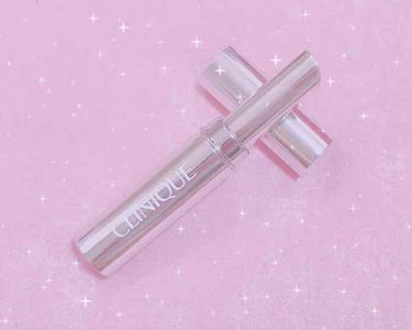 CLINIQUE 
イーブンベタースポッツコンセントレートコンシーラー21
ホワイト

珍しいホワイトのコンシーラーです🙋✨
タッチアップして頂いた時に
気に入って購入しました🙌💓✨
最初は｢ホワイト!