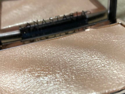 AMREZYハイライター/アナスタシア ビバリーヒルズ/パウダーハイライトを使ったクチコミ(1枚目)