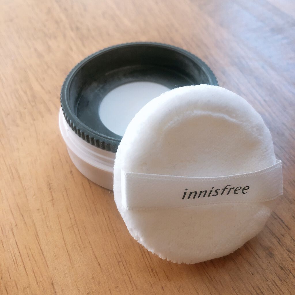 ポアブラー パウダー/innisfree/ルースパウダーを使ったクチコミ（2枚目）