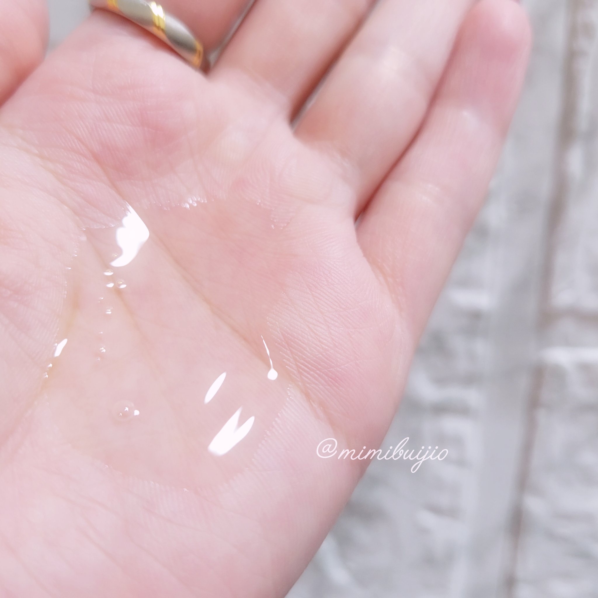  【サンリオ限定デザイン】ellips（エリップス）ヘアオイル シートタイプ8粒 （ピンク／ローズ＆グリーンの香り）マイメロ/ellips/ヘアオイルを使ったクチコミ（3枚目）