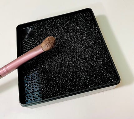 メイクブラシドライクリーナー/DAISO/メイクアップキットを使ったクチコミ(4枚目)