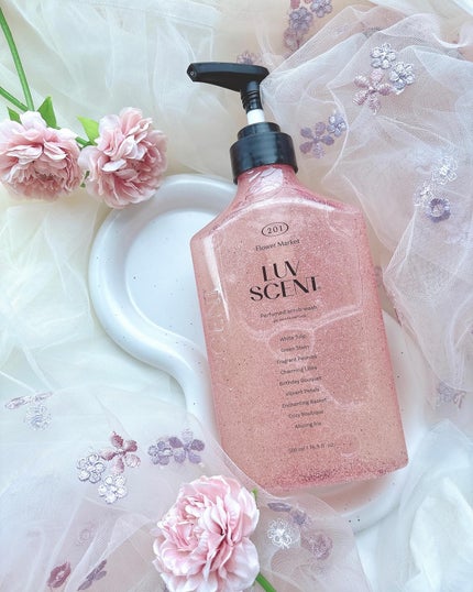 スクラブボディウォッシュ フラワーマーケット ホワイトチューリップ/LUV SCENT/ボディスクラブを使ったクチコミ(6枚目)