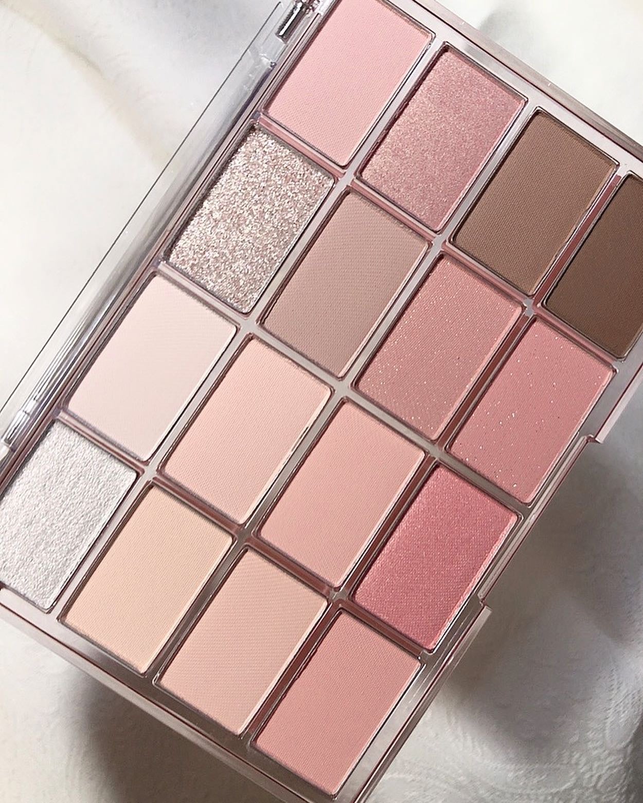 Yunacosme0134ð on LIPS ãLeSserafimãŠã³ãžã³ã¡ãããã¥ãŒãºã§å€§æ³šç®ã®âšãããã©..ãïŒ4æç®ïŒ