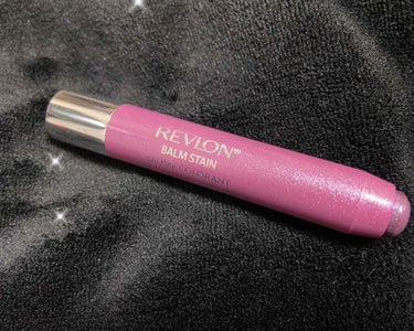 
お気に入りリップ💄✨

レブロンのバームステイン75です💜
こちら何色かありますが、
75と90だけラメ入りphリップになっています！

唇のph値に合わせて色が変わるという！
色んなメーカーで出ては