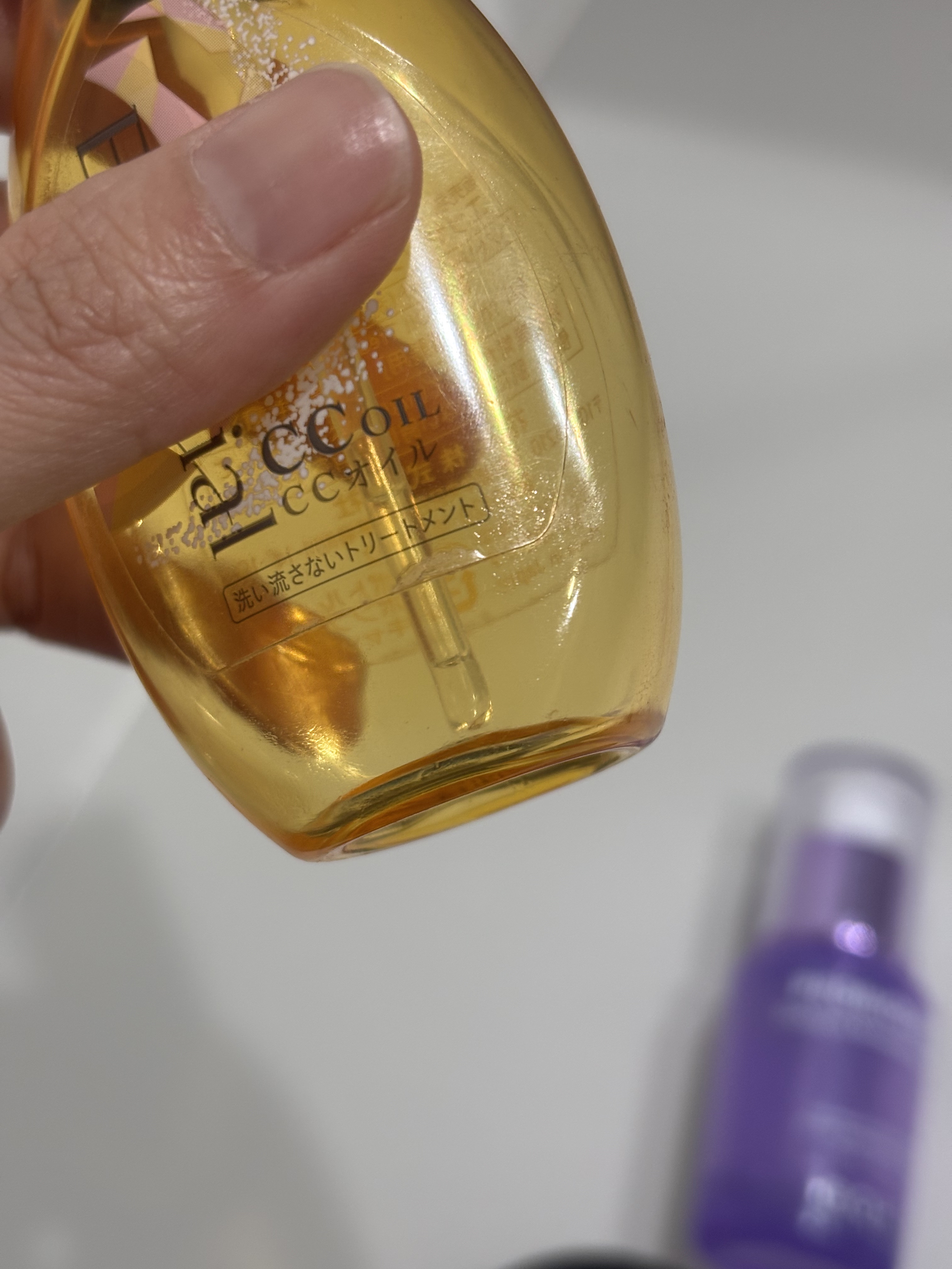 CCオイル/エッセンシャル/ヘアオイルを使ったクチコミ（3枚目）