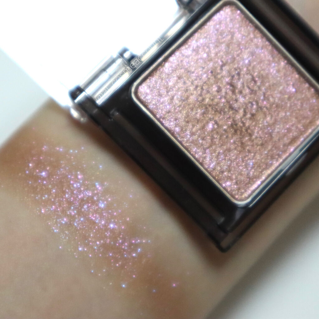  シアー グリッターアイズ/KiSS/単色アイシャドウを使ったクチコミ（3枚目）