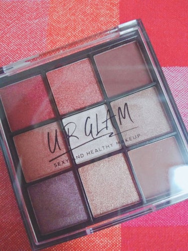 UR GLAM　BLOOMING EYE COLOR PALETTE/U R GLAM/パウダーアイシャドウを使ったクチコミ（1枚目）