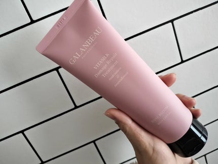 ビタシルクダメージリペアトリートメント(ローズブルーム)/ガランビュー/洗い流すヘアトリートメントを使ったクチコミ(1枚目)