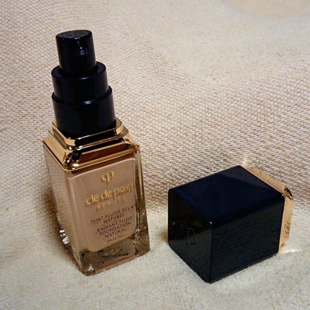 クレ・ド・ポー ボーテ タンフリュイドエクラ ナチュレル/クレ・ド・ポー ボーテ/リキッドファンデーションを使ったクチコミ(2枚目)