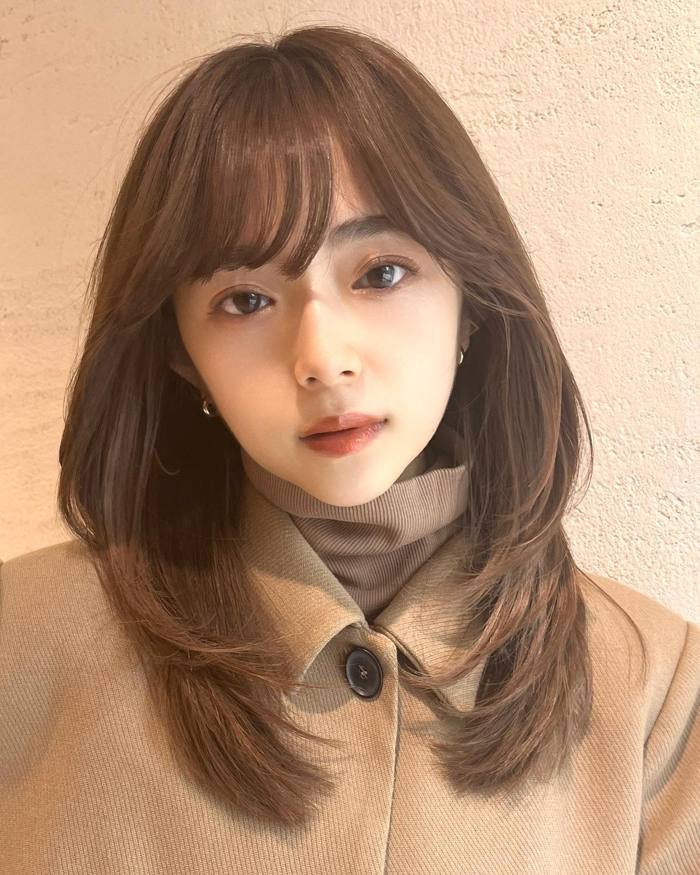 HARUNA on LIPS 「おしゃれなナチュラルヘア✨.韓国っぽく🌟たっぷりレイヤーで簡単..」(2枚目)