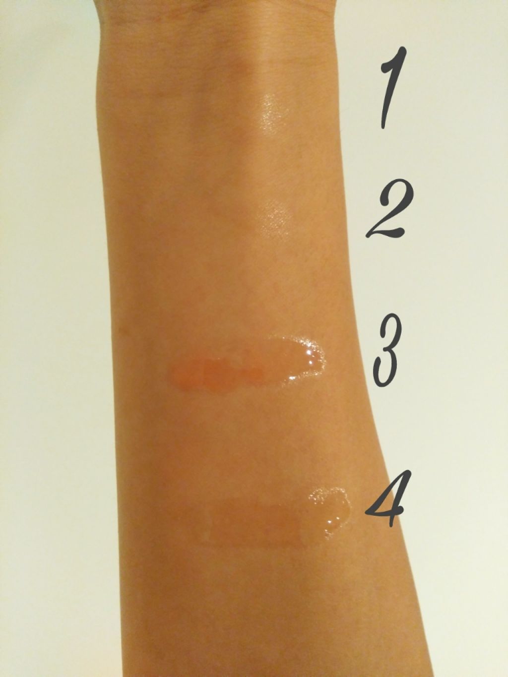 ナチュラルカラーリップ パーフェクトエッセンス ほんのりピンク/ニベア/リップケアを使ったクチコミ（3枚目）