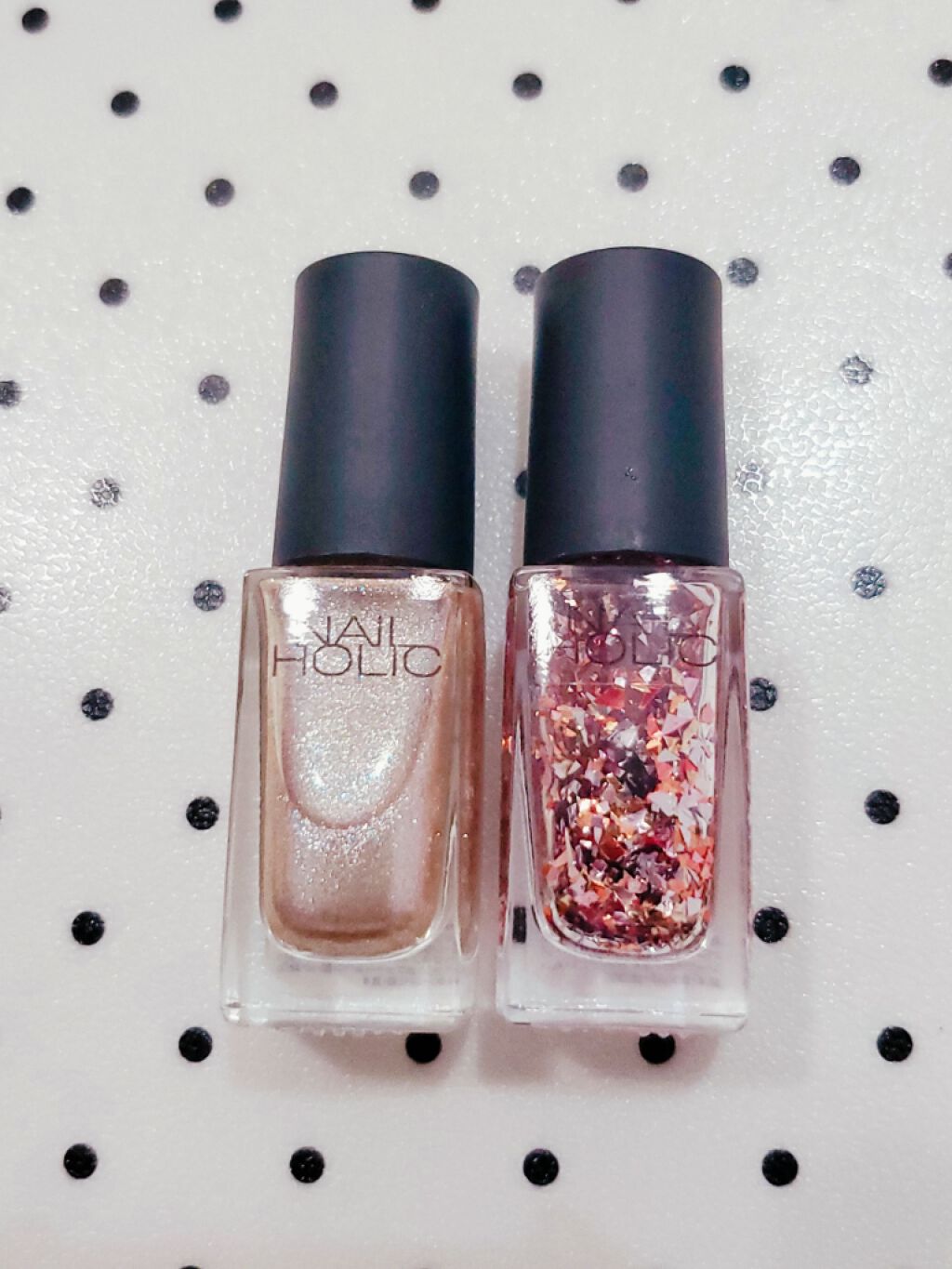 ネイルホリック パーティーフレーク/ネイルホリック/マニキュアを使ったクチコミ（2枚目）