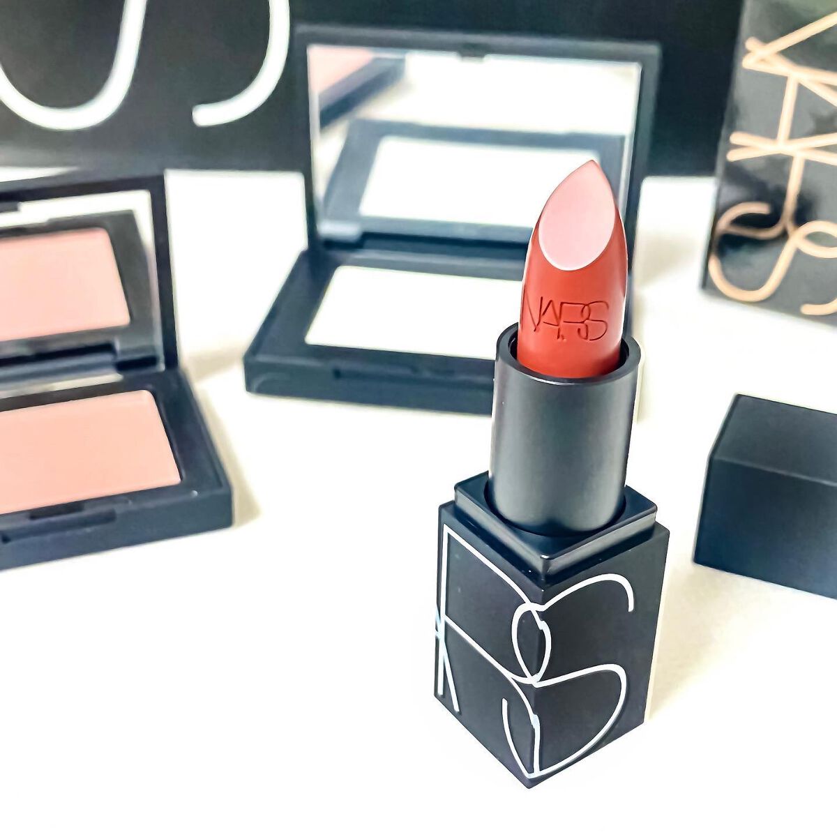 ライトリフレクティングセッティングパウダー　プレスト　N/NARS/プレストパウダーを使ったクチコミ（2枚目）