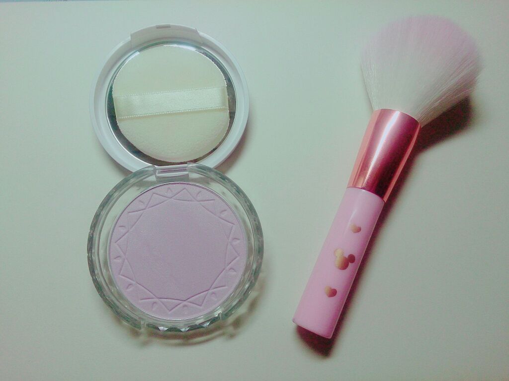 UVクリアフェイスパウダー/CEZANNE/プレストパウダーを使ったクチコミ(2枚目)