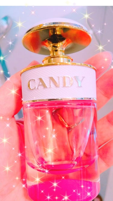 ✨CANDYシリーズ✨
キス オードパルファム🎵
シリーズが沢山ありますが第2段購入しましたー！！
匂いをいくつか試してみましたが、一番心地よく感じました。
甘さの中にも清潔感を感じれる女性らしい香りで