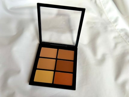 スタジオ フィックス コンシール アンド コレクト パレット/M・A・C/パレットコンシーラーを使ったクチコミ(2枚目)