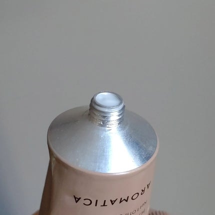 インブレイスハンドクリームネロリ&ペチュリー/AROMATICA/ハンドクリームを使ったクチコミ(2枚目)