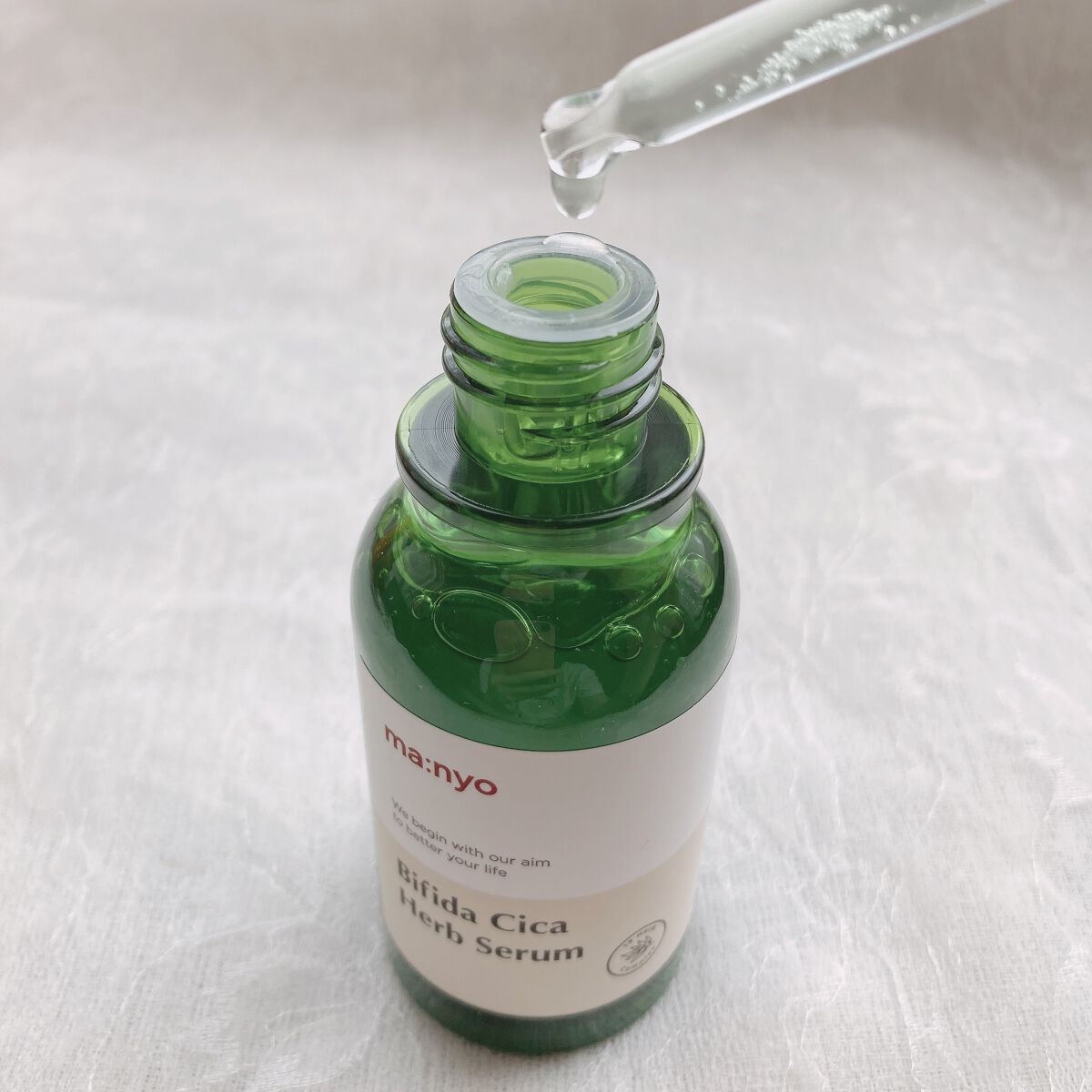 ビフィダシカハーブセラム/manyo/美容液を使ったクチコミ（3枚目）